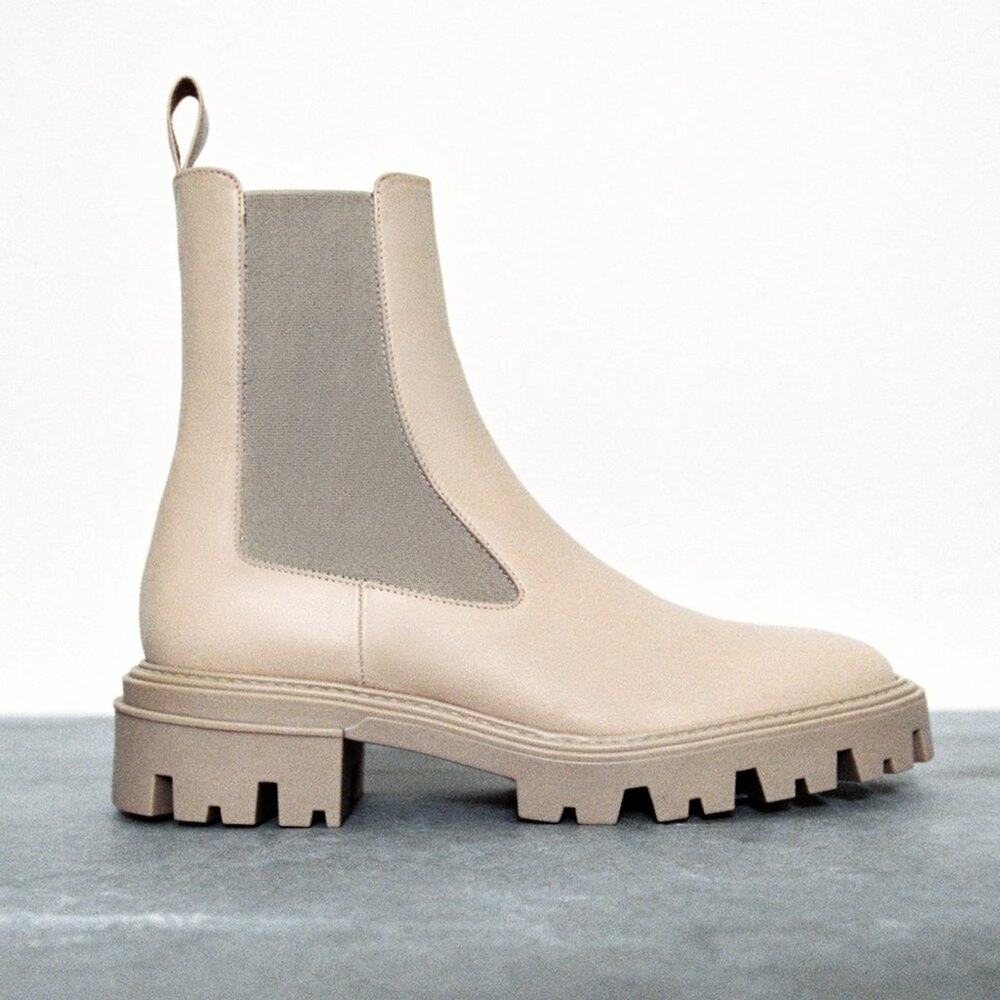 ZARA Leather Chunky Heel Chelsea Combat Boots Cream Tan BLOGGER FAVORITE